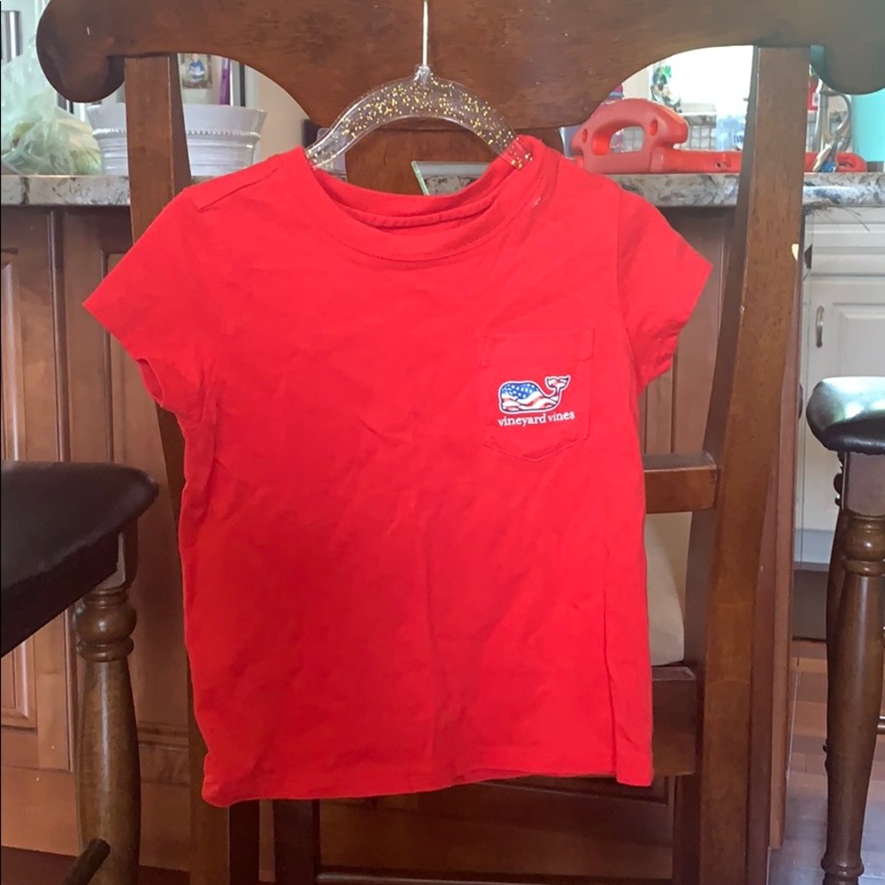 Girl Vineyard Vine t-shirt. In great condition.